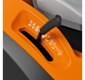 Traktor ogrodowy Stihl RT 6127, 21,2 KM, 125 cm