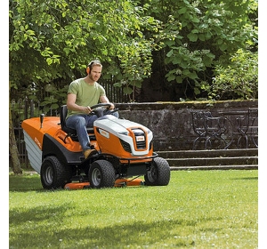 Traktor ogrodowy Stihl RT 6127, 21,2 KM, 125 cm