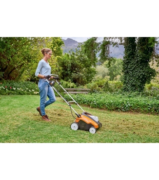 STIHL RLA 240 (900 W, 34 cm, 50l, AK 30S + AL 101) Akumulatorowy wertykulator + aerator do trawy
