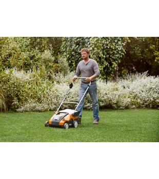 STIHL RLA 240 (900 W, 34 cm, 50l, AK 30S + AL 101) Akumulatorowy wertykulator + aerator do trawy