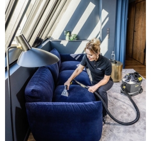 Puzzi 8/1 C odkurzacz piorący Karcher 