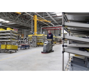 Szorowarka kompaktowa Karcher BD 50/50 C Bp Classic (2040 m²/h | 2,3 l/min | 50 l) Profesjonalny automat szorujący