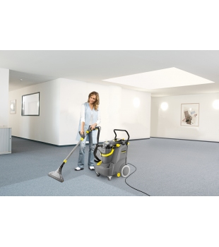 Urządzenie ekstrakcyjne Karcher Puzzi 30/4 E (1200 W / 70 W / 254 mbar) Profesjonalny odkurzacz piorący