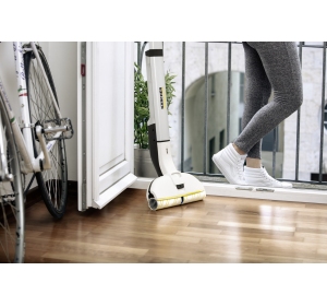 Mop elektryczny Karcher EWM 2 (60 m² / 30 cm / 20 min.) + RM 537 Bezprzewodowy mop do mycia podłóg