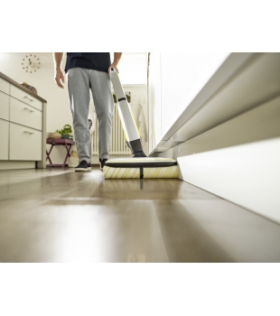 Mop elektryczny Karcher FC 7 (175 m² / 30 cm / 45 min.) + RM 537 Bezprzewodowy mop myjący