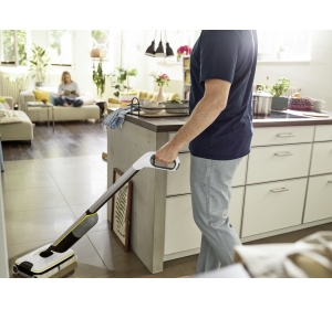 Mop elektryczny Karcher FC 7 (175 m² / 30 cm / 45 min.) + RM 537 Bezprzewodowy mop myjący
