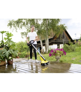 Urządzenie do czyszczenia Karcher PCL 3-18 Battery Set Myjka akumulatorowa do tarasów i chodników