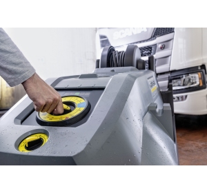 Karcher HDS 13/20-4 S (200 bar / 1300 l/h / 155 °C) Myjka na gorącą wodę do mycia i dezynfekcji