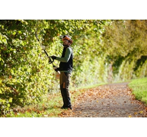 Kombimotor KMA 120 R Stihl bez akumulatora i ładowarki