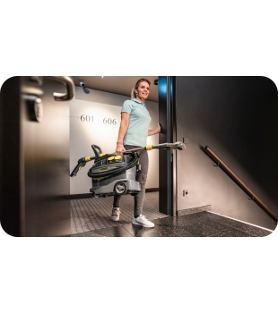 Puzzi 8/1 Adv Karcher (1200 W / 270 mbar / 71 l/s) Profesjonalny odkurzacz piorący