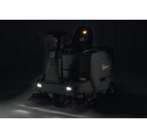 Karcher KM 85/50 R Bp (5100 m²/h / 50 l / 6 km/h) Zamiatarka z fotelem dla operatora z trakcją