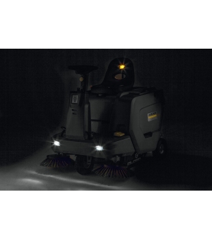 Karcher KM 85/50 R Bp (5100 m²/h / 50 l / 6 km/h) Zamiatarka z fotelem dla operatora z trakcją