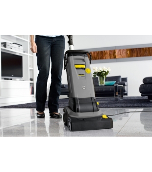Szorowarka kompaktowa Karcher BR 30/4 C Adv (30 cm / 200 m²/h / 1450 obr.) Profesjonalna szorowarka automat szorujący