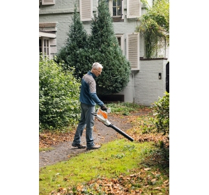 SHA 56 Stihl + AK 20 + AL 101 Dmuchawa - odkurzacz ogrodowy akumulatorowy 
