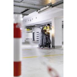 Szorowarka z fotelem dla operatora B 150 R BP Pack