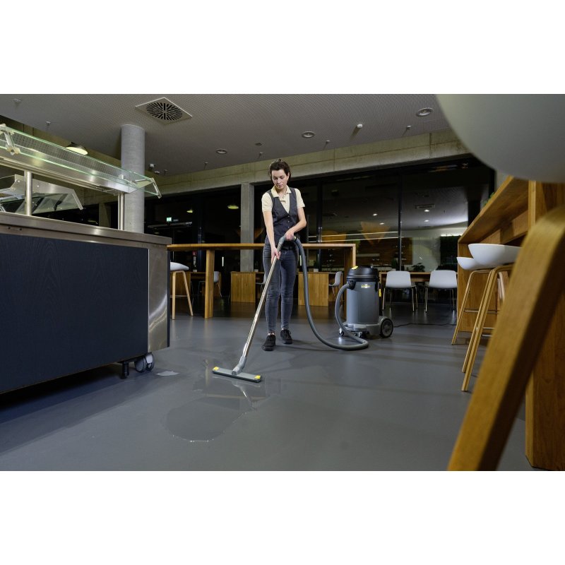 Karcher NT 48/1 (1380 W / 48 l / DN 35) Profesjonalny odkurzacz z funkcją zbierania wody