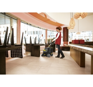 Karcher BR 35/12 C Bp Pack (1400 m²/h / 1 l/min / 12 l) + CHEMIA RM 69 Szorowarka akumulatorowa