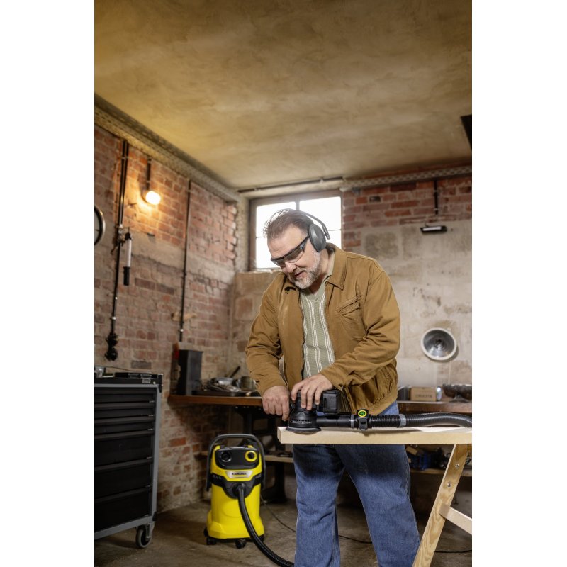 Karcher WD 5 Control 25/5/22 (1200 W / 25 l / DN 35) Odkurzacz Domowo-warsztatowy na sucho/mokro