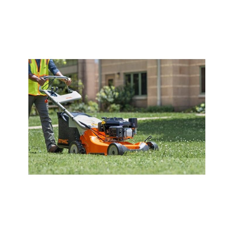 Stihl RM 756 YC - profesjonalna kosiarka spalinowa z napędem hydrostatycznym, 3,9 KM