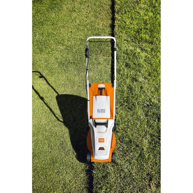 STIHL RMA 235 kosiarka akumulatorowa (33 cm, 450 W, 30 l)