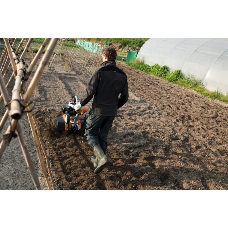 Glebogryzarka Stihl MH 585, mocna i wszechstronna glebogryzarka z biegiem wstecznym, moc: 3,2 KM