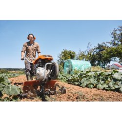 Glebogryzarka Stihl MH 600, bardzo mocna z 2 biegami i wstecznym, moc: 6,0 KM