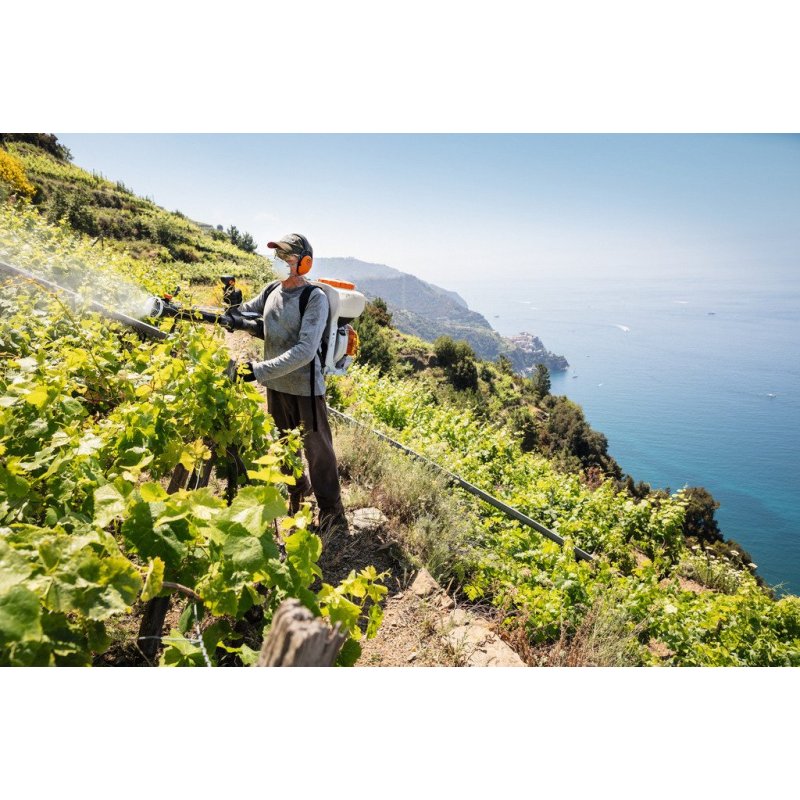 SR 200 - lekki, spalinowy opryskiwacz plecakowy Stihl