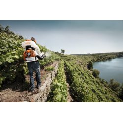 STIHL SR 430, (moc 3,9 KM, pojemność 14l) - komfortowy, spalinowy opryskiwacz plecakowy