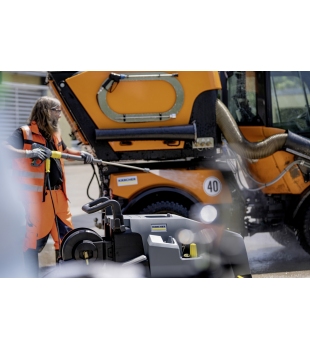 Karcher HDS 8/18-4 C (180 bar / 800 l/h / 155°C) Easy!Force Profesjonalna myjka gorącowodna + RM 81 10l