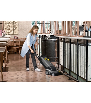 KARCHER BR 30/4 C (30 cm / 200 m²/h / 1450 obr.) Szorowarka, profesjonalny automat szorujący + RM 69
