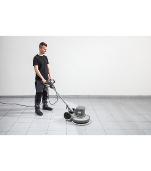 Karcher BDS 43/150 C Classic (43 cm / 90 mm / 150 obr.) Szorowarka jednotarczowa + CHEMIA RM 69