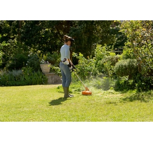 Kosa akumulatorowa FSA 60 R Stihl zestaw z akumulatorem AK 20 i ładowarką AL 101