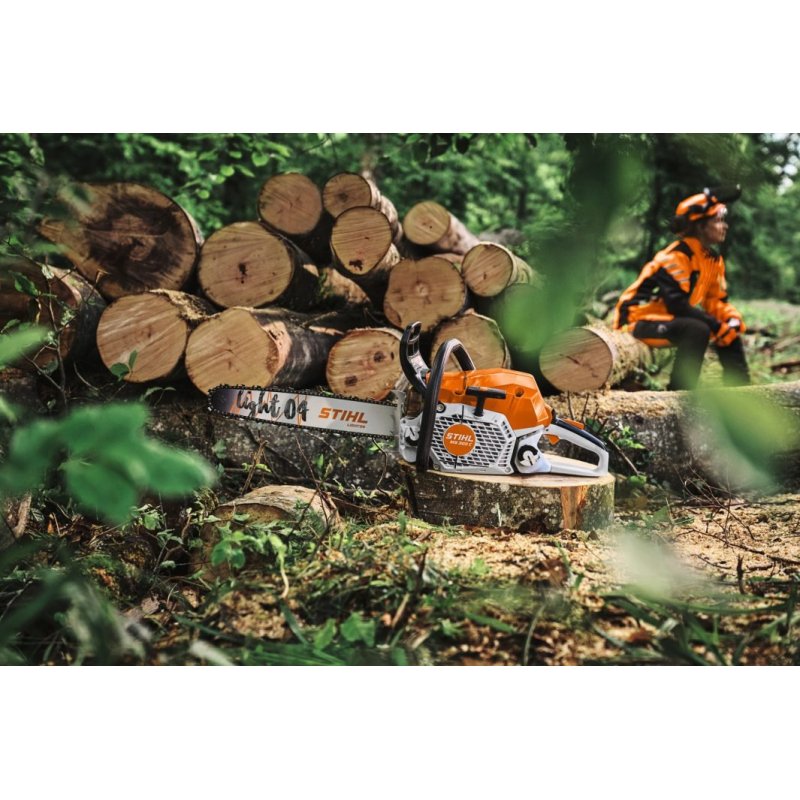 Pilarka spalinowa STIHL MS 300 C-M – Lekka, wydajna i precyzyjna