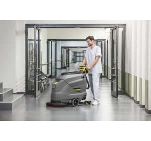 KARCHER BD 50/50 C Bp Classic (2040 m²/h / 2,3 l/min / 50 l) Profesjonalna szorowarka, automat szorujący + CHEMIA RM 756