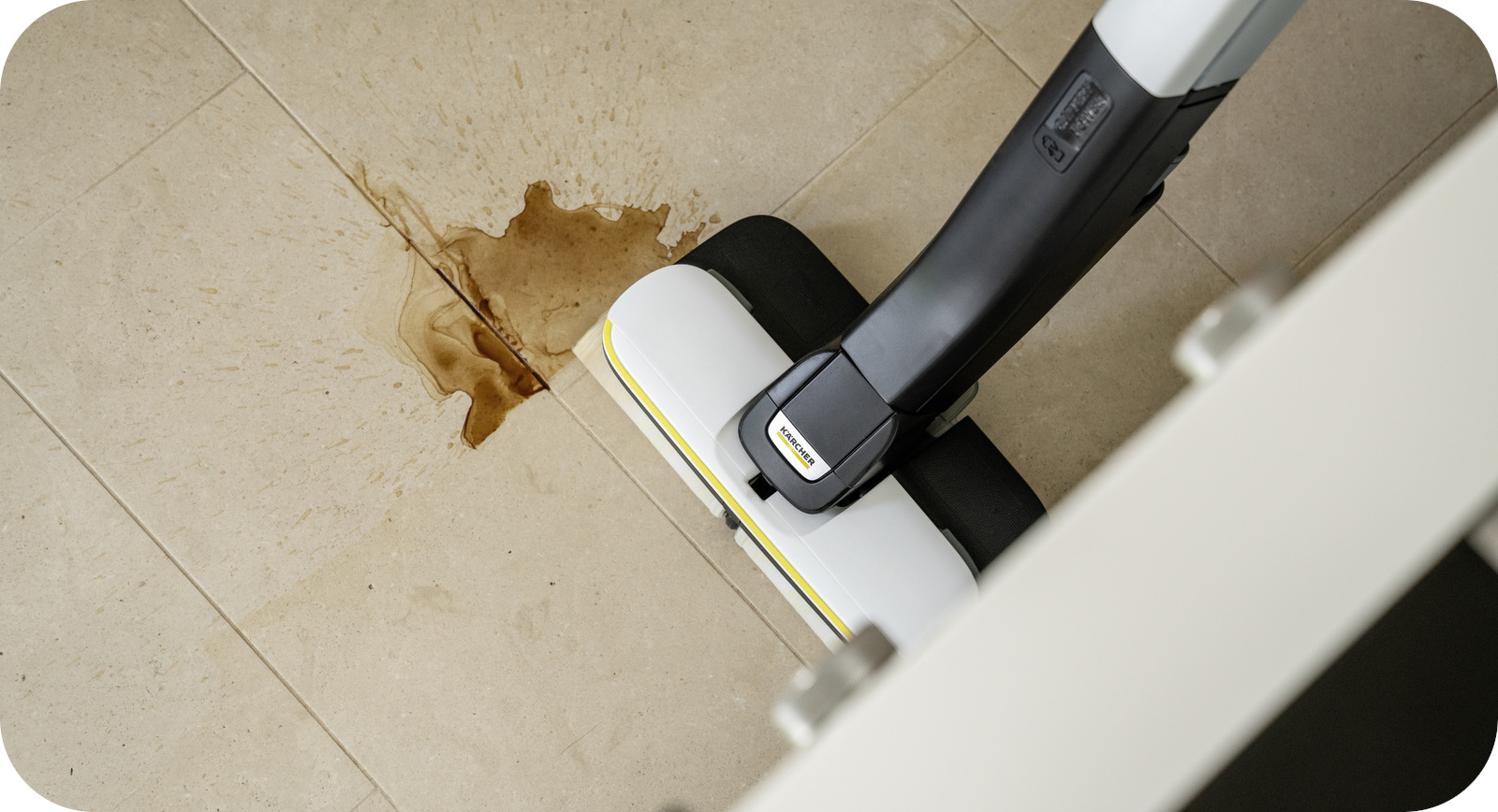 Mop FC 4-4 Karcher w trakcie pracy