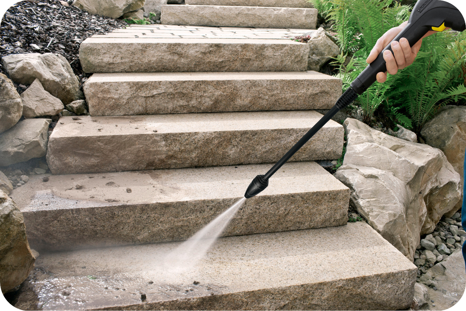 Skuteczne usuwanie brudu przy pomocy myjki Karcher K 3