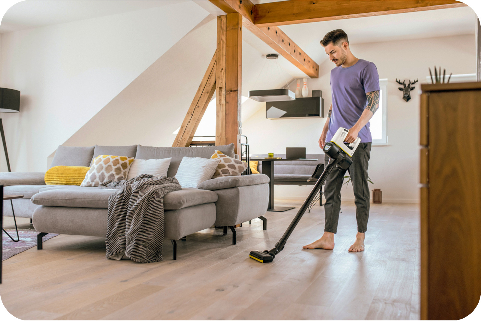 Duża moc odkurzacza Karcher VC 4