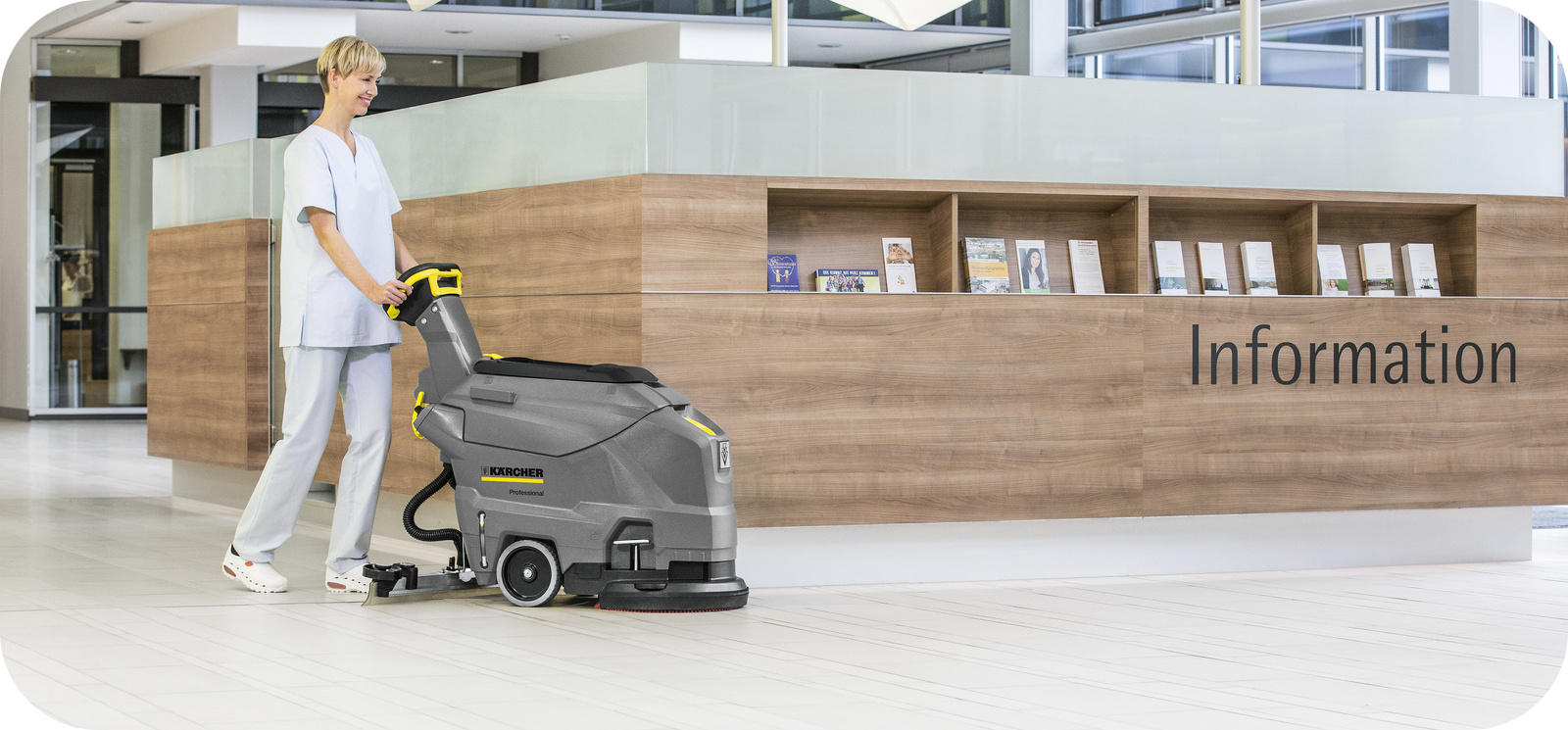 Karcher BD 43/35 C Ep na dużej powierzchni