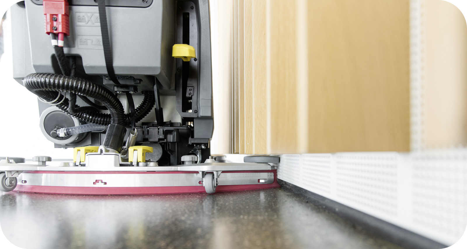 System czterokołowy z napędem na dwa koła Karcher BD 50/55 W Classic Bp