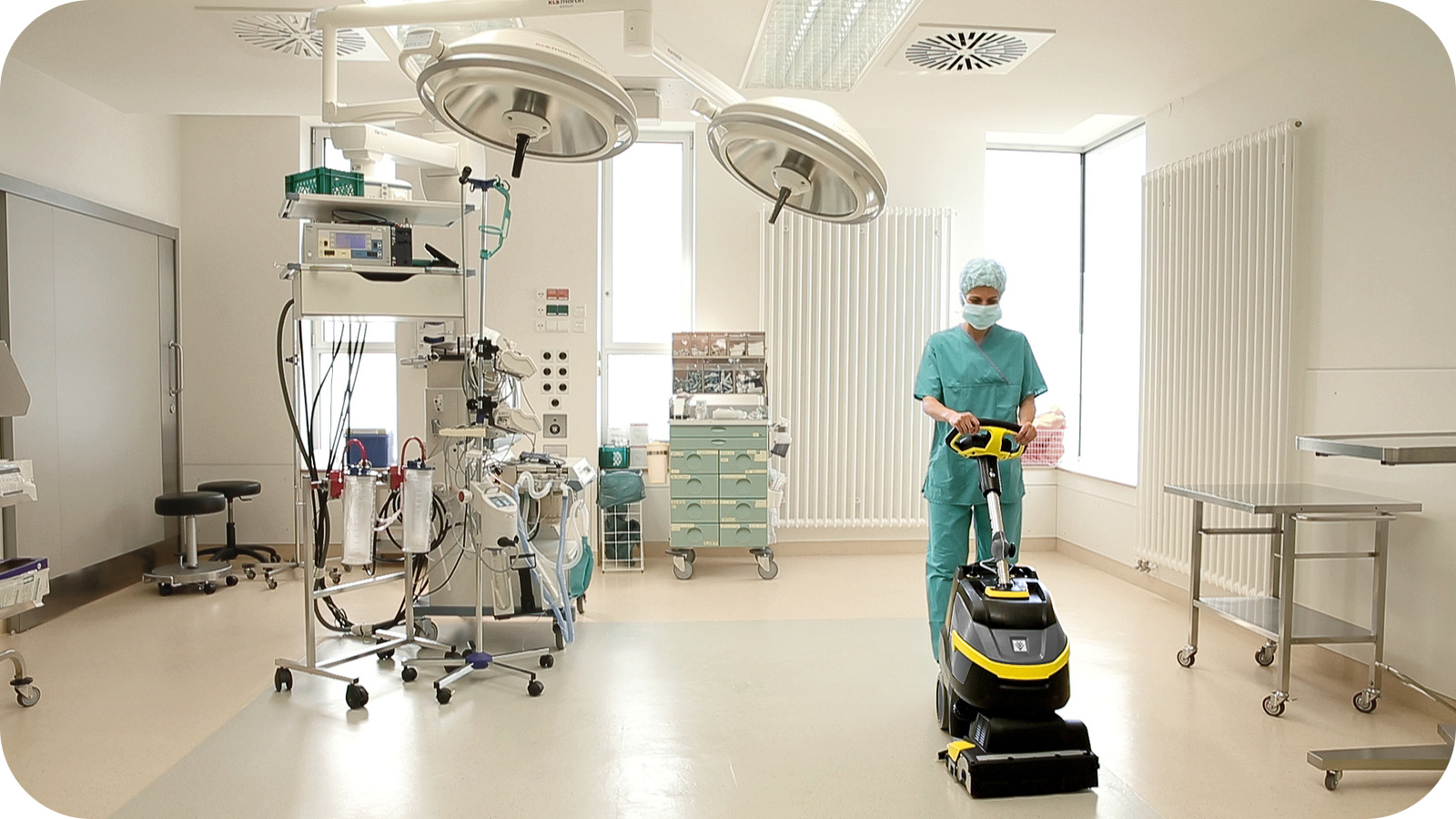 Kierownica do łatwego manewrowania szorowarką Karcher BR 35/12 C Bp pack