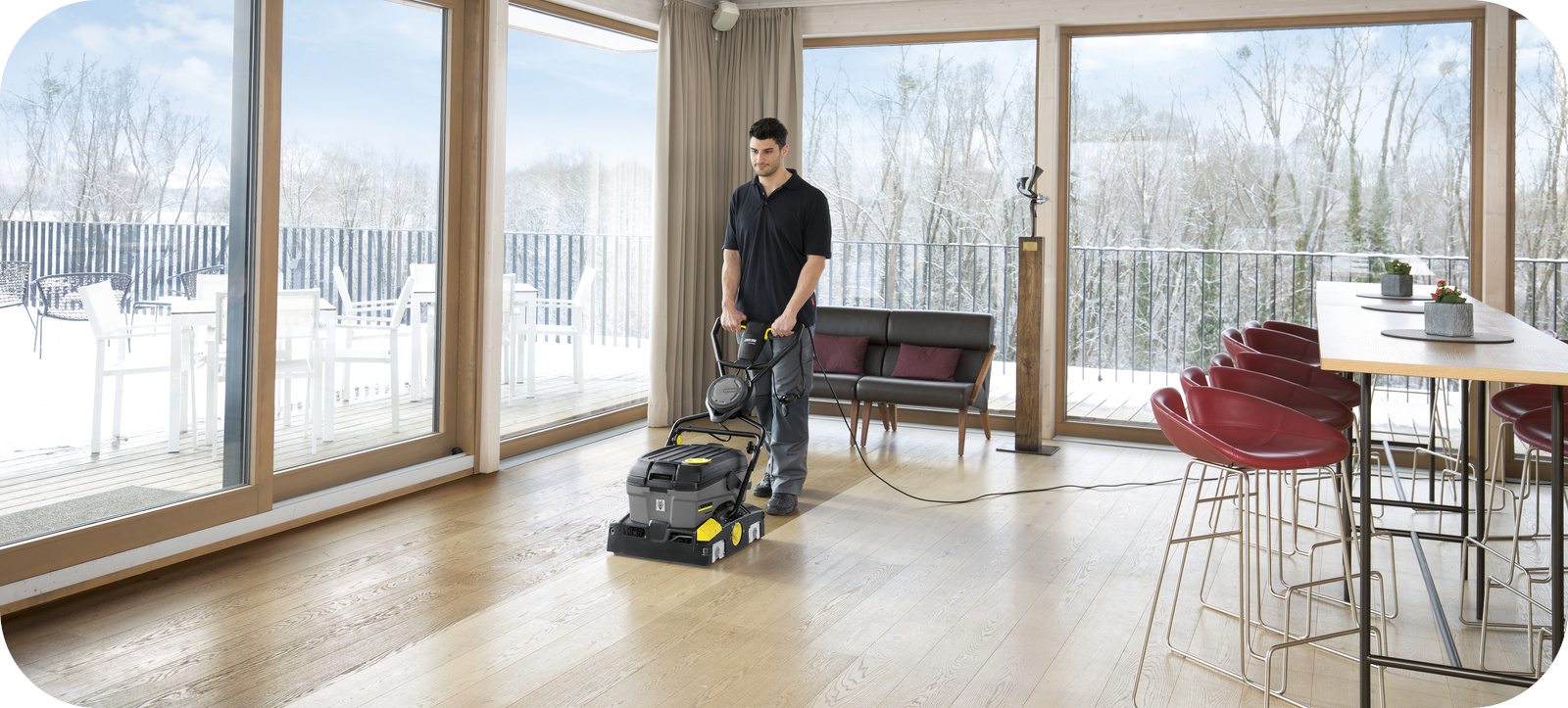 Regulacja siły nacisku w szorowarce Karcher BR 40/10 C Adv