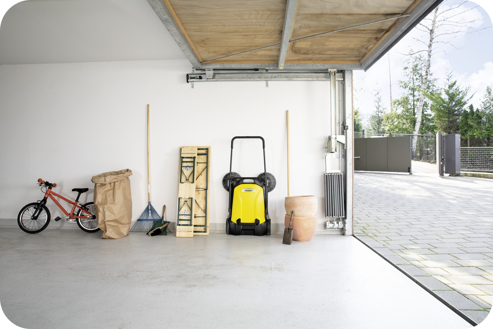 Mała zamiatarka Karcher S 4 Twin