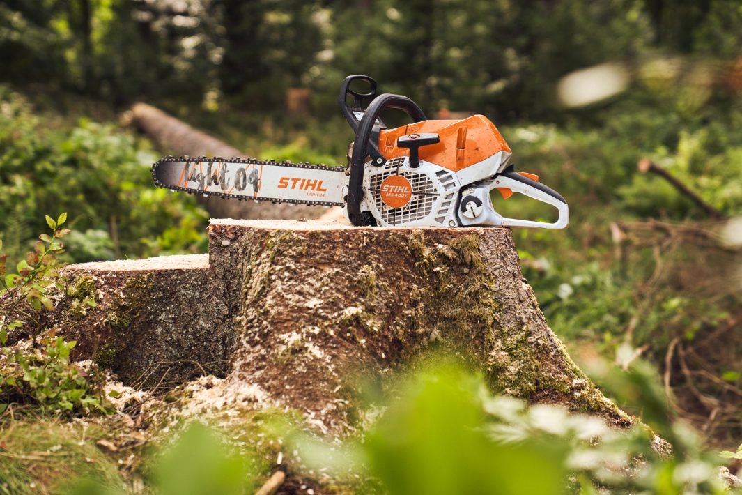 Stihl MS 400 C-M pilarka spalinowa z magezowym tłokiem, moc: 5,4 KM Stihl MS 400 C-M pilarka spalinowa z magezowym tłokiem, moc: 5,4 KM